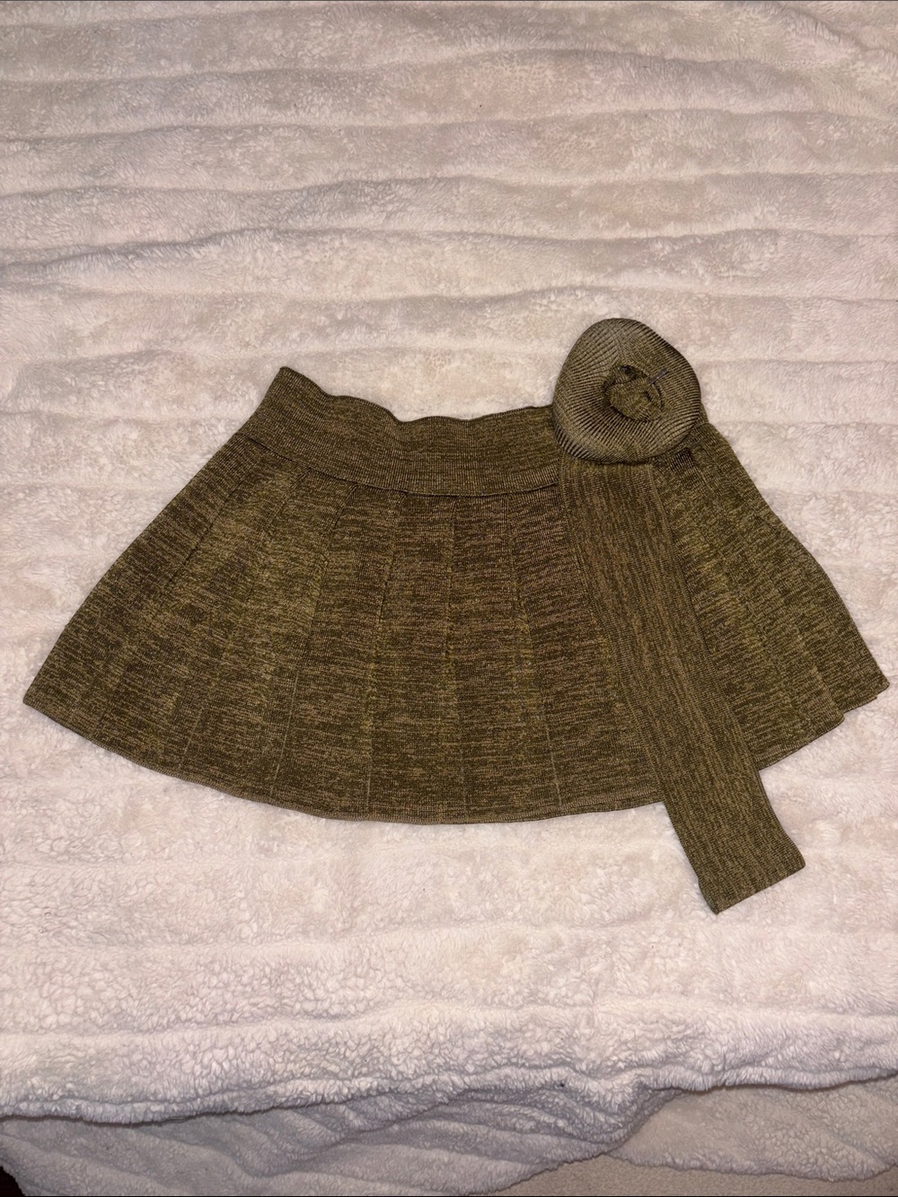 Isa Boulder Olive Green Knit Pleated Skater Skirt with Tie Detail
